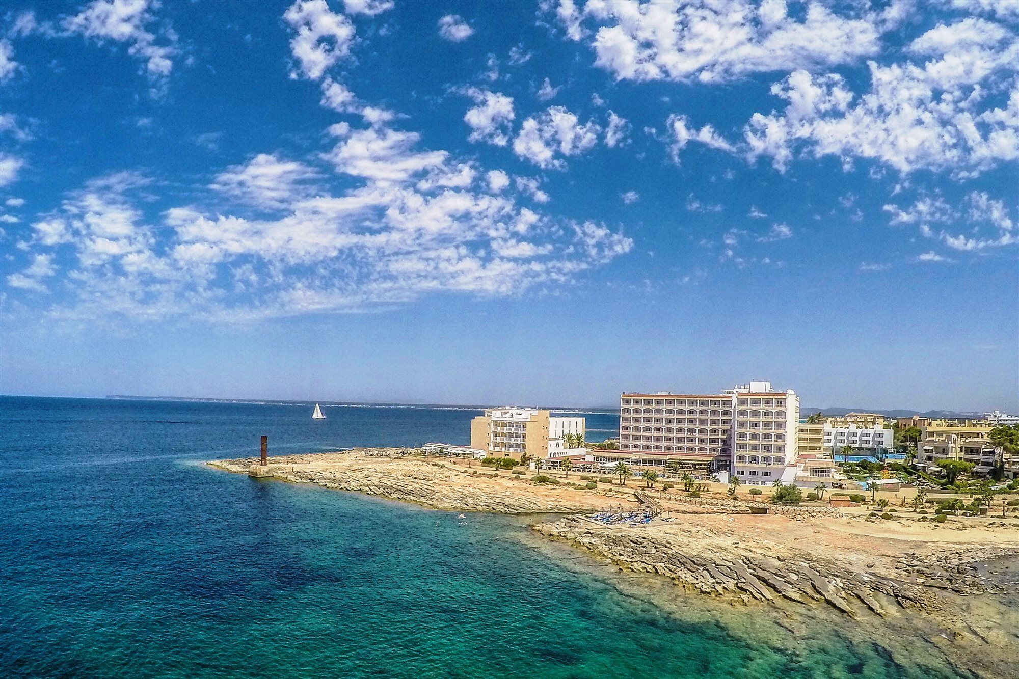 Universal Hotel Romantica Colonia de Sant Jordi Exteriör bild